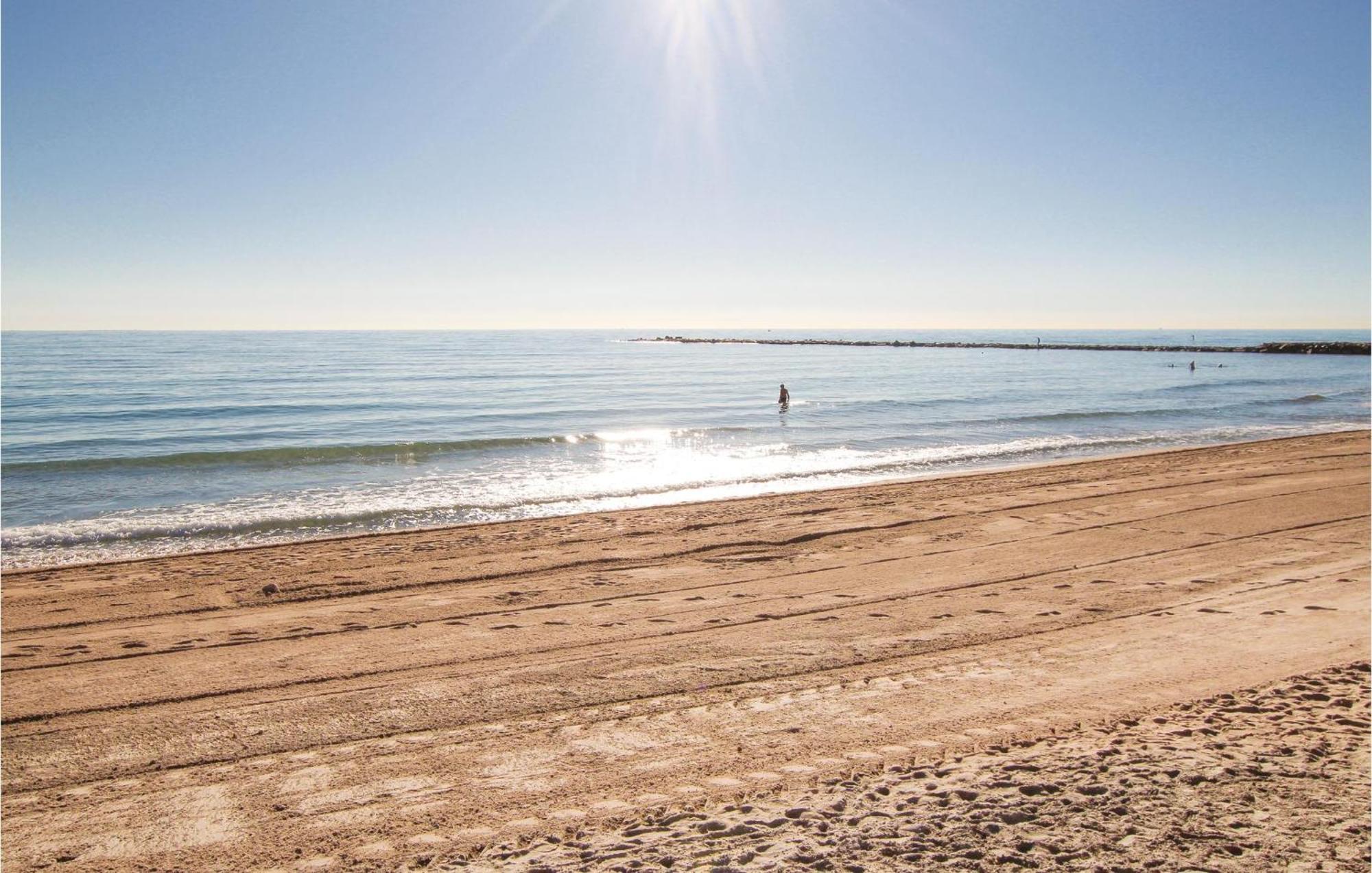 Gorgeous Apartment In El Campello With Wifi Extérieur photo
